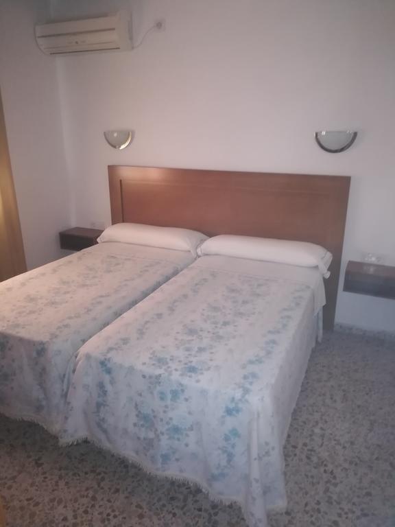 Hostal Paco Pepe Conil De La Frontera Ngoại thất bức ảnh